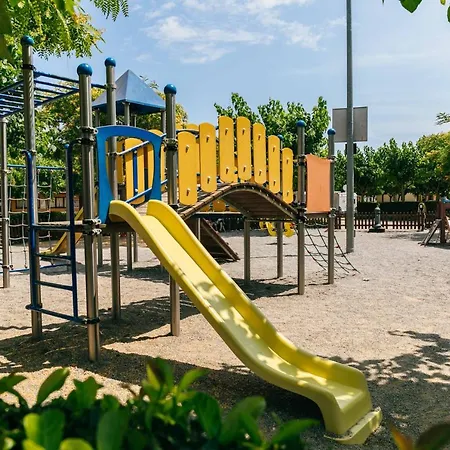Camping La Masia - Mobile Homes By Lifestyle Holidays Blanes